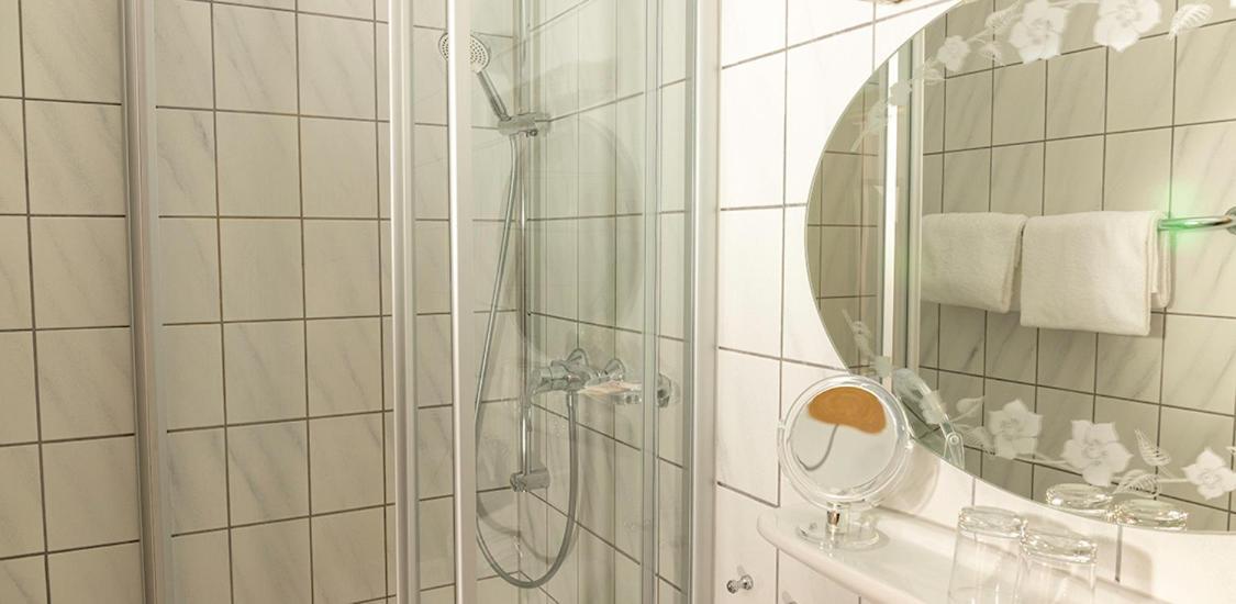 Hotel Garni Zum Hirschen Iphofen Bagian luar foto